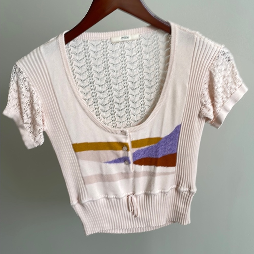 Stylish Beige Knit Top with Purple and Brown Accents - Picture 2 of 5